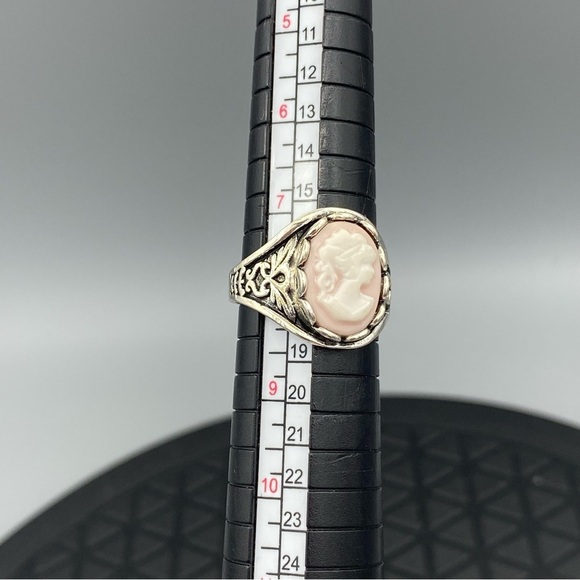 SILVER CAMEO RING SIZE 8 - Picture 11 of 11